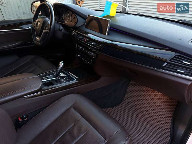 Позашляховик / Кросовер BMW X5 2015 в Черкасах