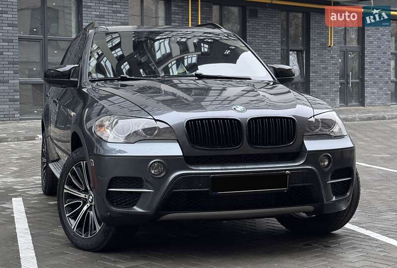 Внедорожник / Кроссовер BMW X5 2012 в Житомире