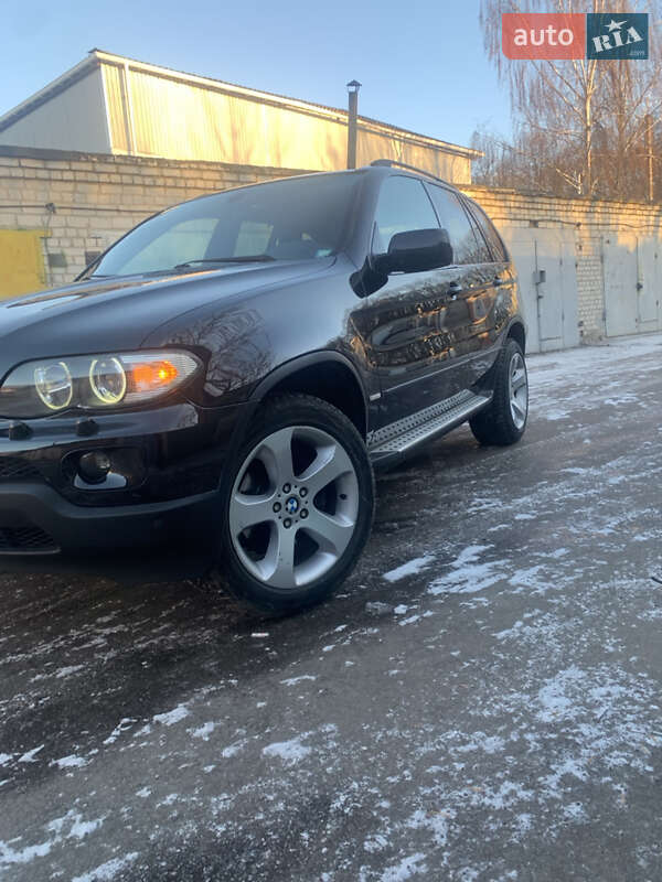 Внедорожник / Кроссовер BMW X5 2003 в 