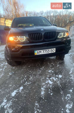 Внедорожник / Кроссовер BMW X5 2003 в 