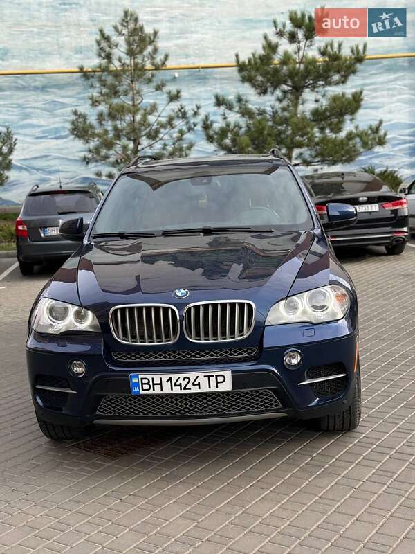 Внедорожник / Кроссовер BMW X5 2012 в Одессе