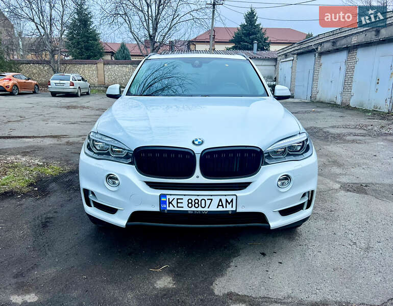 Позашляховик / Кросовер BMW X5 2014 в Києві