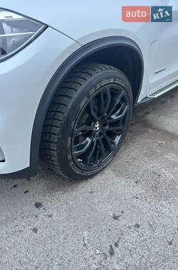 Внедорожник / Кроссовер BMW X5 2014 в 