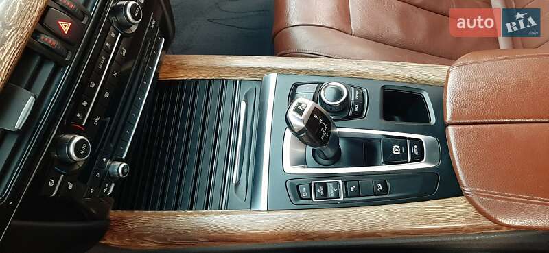 Внедорожник / Кроссовер BMW X5 2015 в Киеве