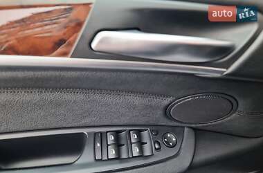 Позашляховик / Кросовер BMW X5 2013 в 