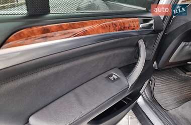 Позашляховик / Кросовер BMW X5 2013 в 