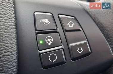 Позашляховик / Кросовер BMW X5 2013 в 