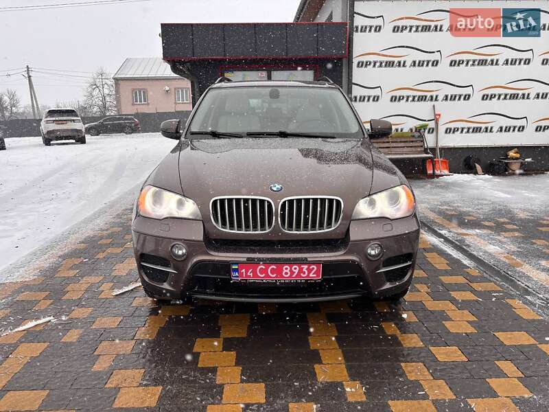 Позашляховик / Кросовер BMW X5 2012 в Львові