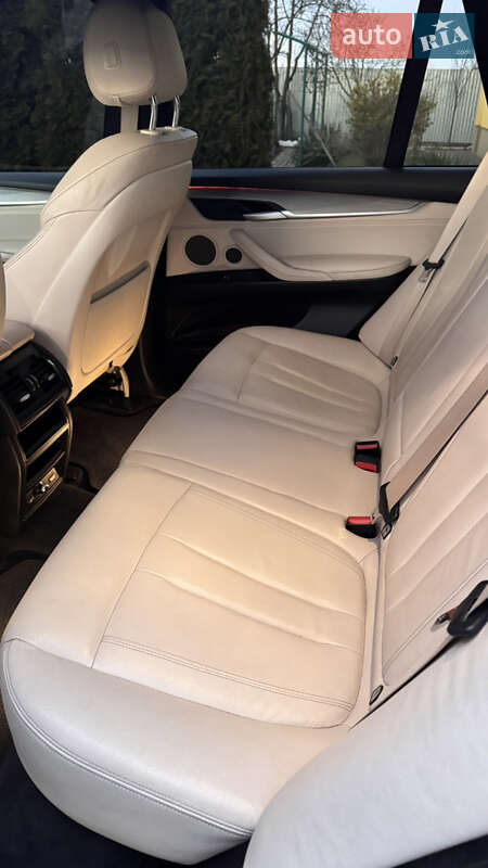 Внедорожник / Кроссовер BMW X5 2014 в Дрогобыче