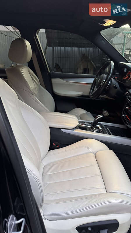 Внедорожник / Кроссовер BMW X5 2014 в Дрогобыче