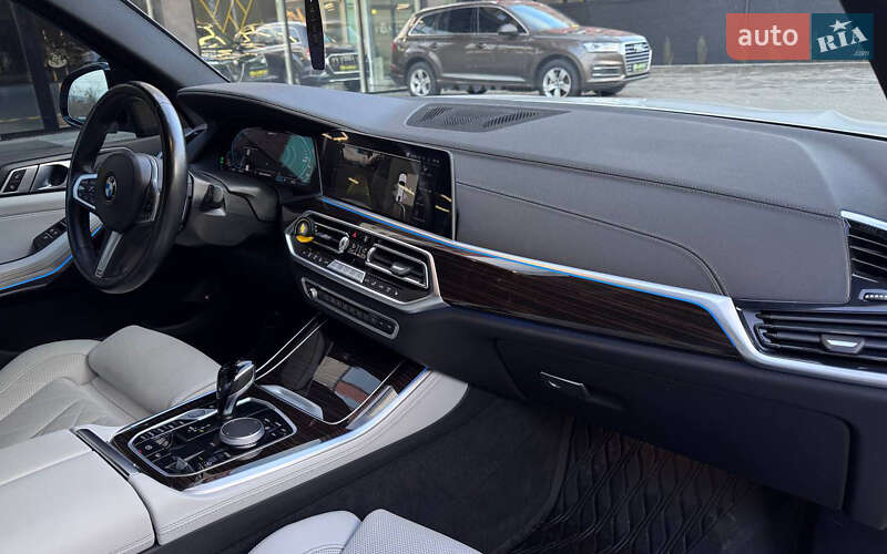 Позашляховик / Кросовер BMW X5 2022 в Чернівцях