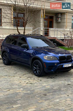 Внедорожник / Кроссовер BMW X5 2011 в 