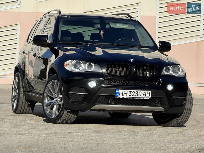 Внедорожник / Кроссовер BMW X5 2011 в 