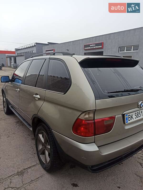 Внедорожник / Кроссовер BMW X5 2005 в Ровно