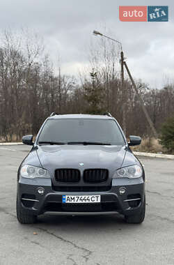 Позашляховик / Кросовер BMW X5 2011 в 