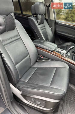 Позашляховик / Кросовер BMW X5 2011 в 