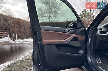 Внедорожник / Кроссовер BMW X5 2019 в 