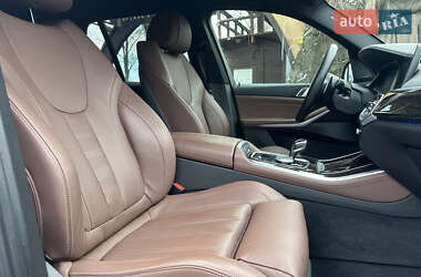 Внедорожник / Кроссовер BMW X5 2019 в 