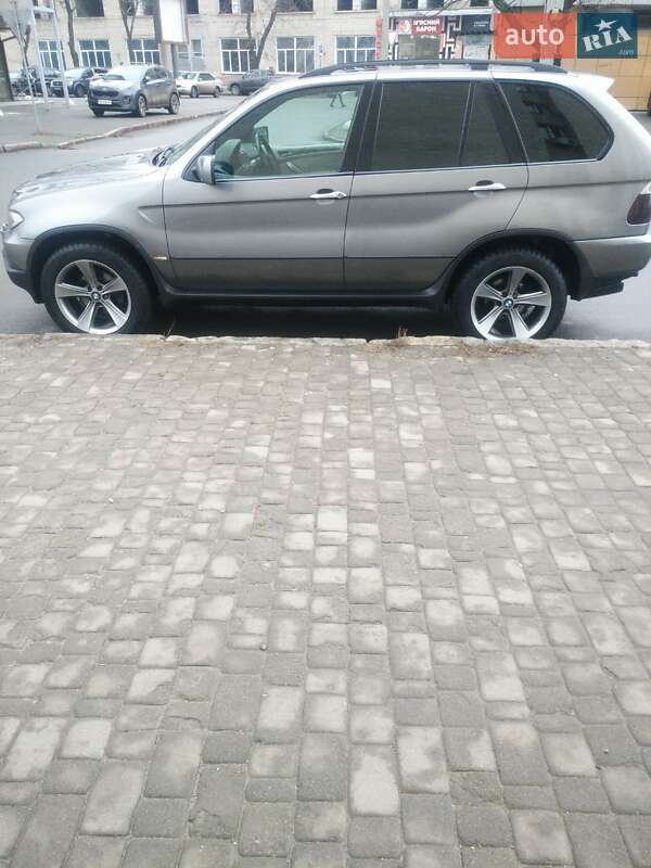 Позашляховик / Кросовер BMW X5 2004 в Харкові