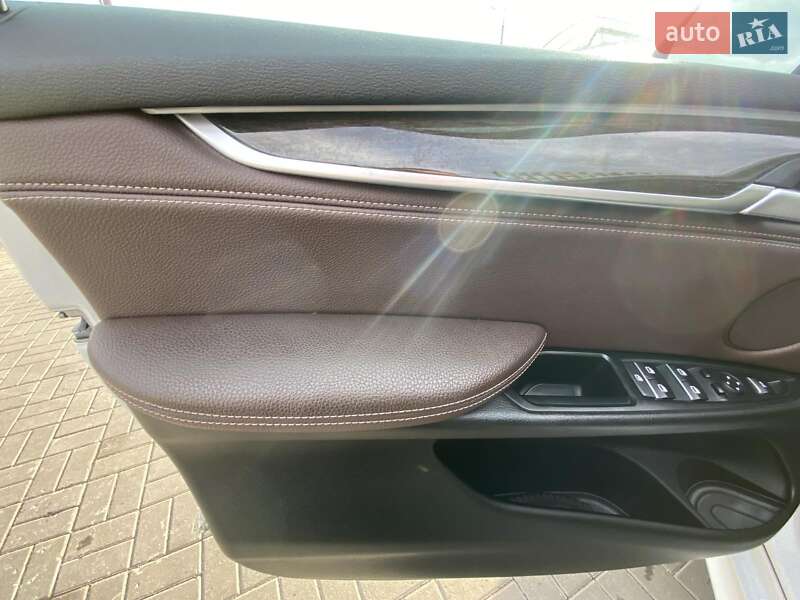 Внедорожник / Кроссовер BMW X5 2015 в Днепре