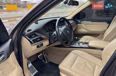 Позашляховик / Кросовер BMW X5 2013 в 