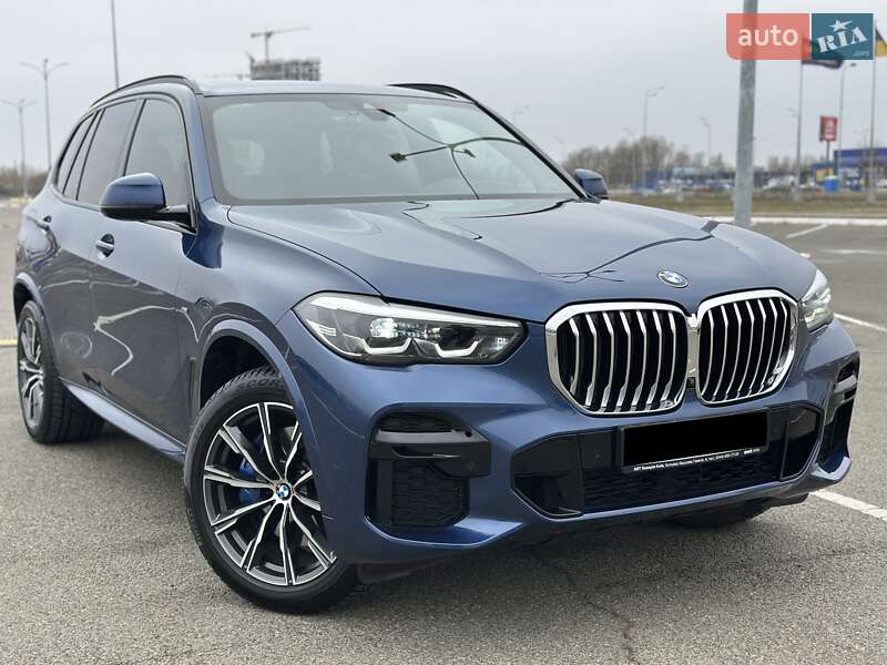 Внедорожник / Кроссовер BMW X5 2021 в Киеве