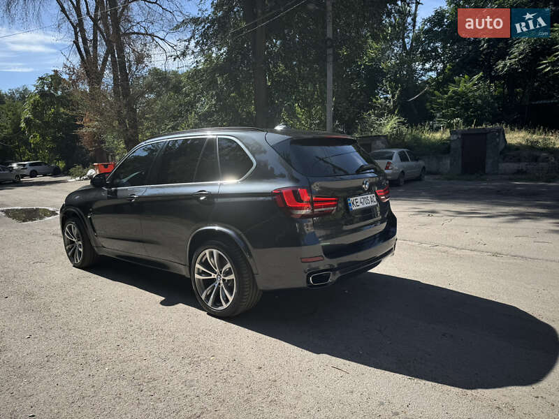 Позашляховик / Кросовер BMW X5 2015 в Кам'янському