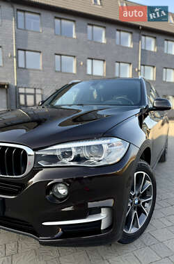 Позашляховик / Кросовер BMW X5 2014 в Рівному