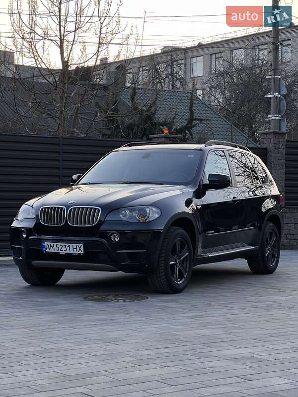 Внедорожник / Кроссовер BMW X5 2011 в 