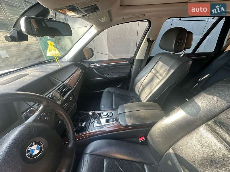 Внедорожник / Кроссовер BMW X5 2008 в Киеве