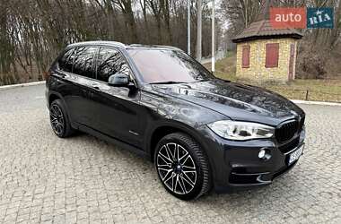 Позашляховик / Кросовер BMW X5 2014 в Чернівцях