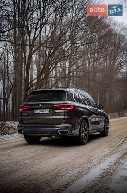 Внедорожник / Кроссовер BMW X5 2020 в 