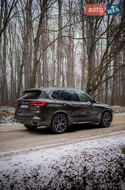 Внедорожник / Кроссовер BMW X5 2020 в 
