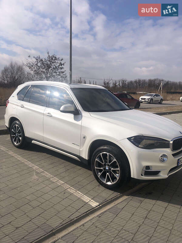 Внедорожник / Кроссовер BMW X5 2017 в Львове