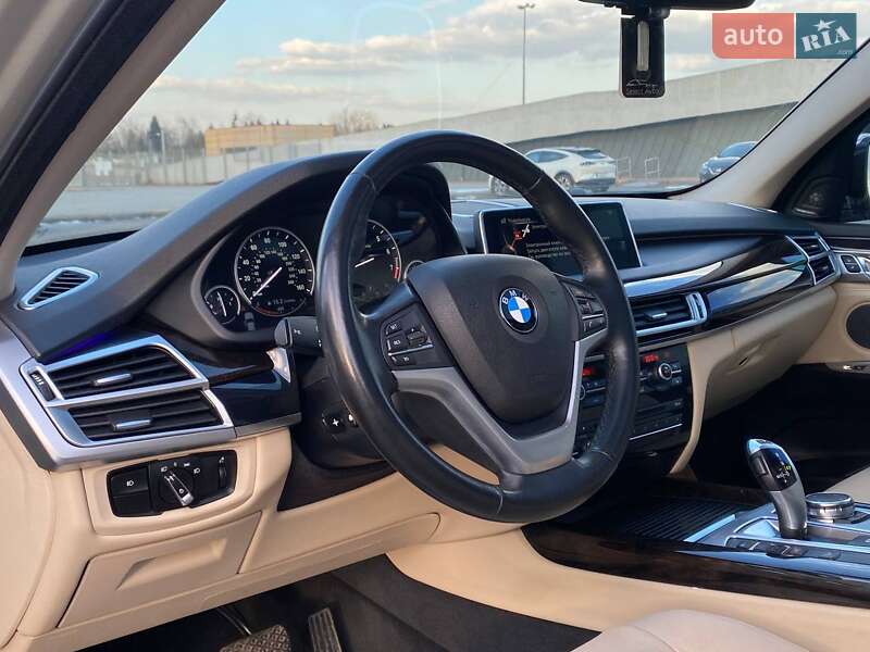 Внедорожник / Кроссовер BMW X5 2015 в Львове