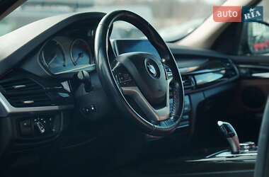 Позашляховик / Кросовер BMW X5 2015 в 