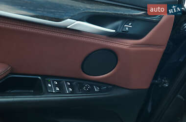 Позашляховик / Кросовер BMW X5 2015 в 