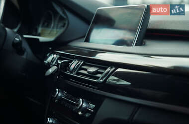 Позашляховик / Кросовер BMW X5 2015 в 