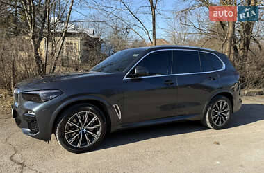Внедорожник / Кроссовер BMW X5 2019 в 