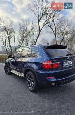 Внедорожник / Кроссовер BMW X5 2011 в 