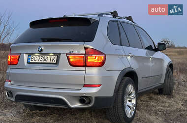 Внедорожник / Кроссовер BMW X5 2011 в 