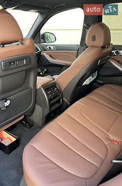 Внедорожник / Кроссовер BMW X5 2022 в 
