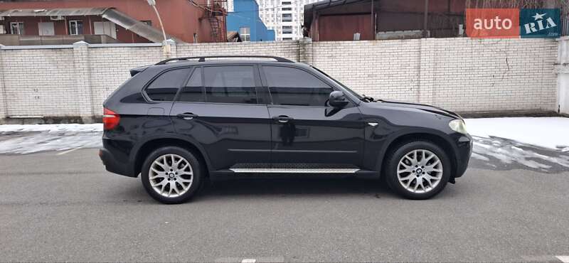 Внедорожник / Кроссовер BMW X5 2007 в Киеве