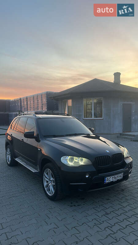 Внедорожник / Кроссовер BMW X5 2012 в Рокитном