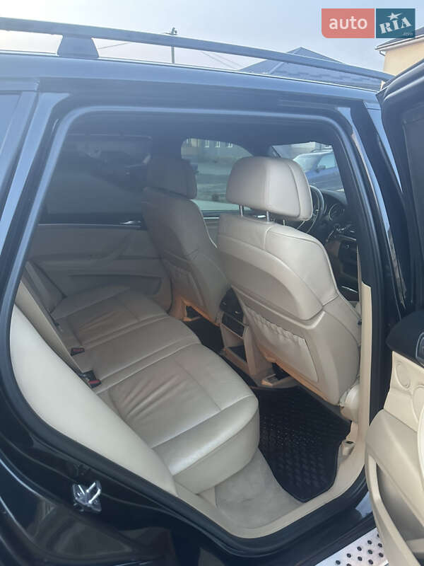 Внедорожник / Кроссовер BMW X5 2012 в Рокитном