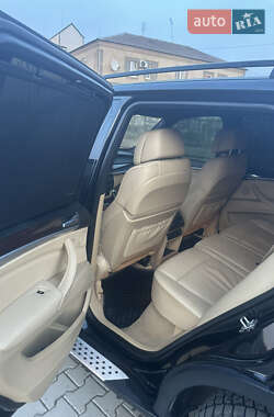 Внедорожник / Кроссовер BMW X5 2012 в 