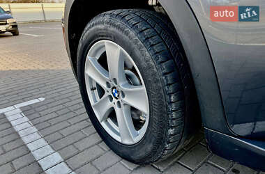 Позашляховик / Кросовер BMW X5 2011 в 