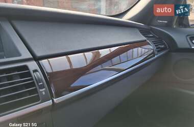 Внедорожник / Кроссовер BMW X5 2012 в 