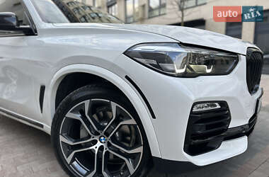 Внедорожник / Кроссовер BMW X5 2018 в 