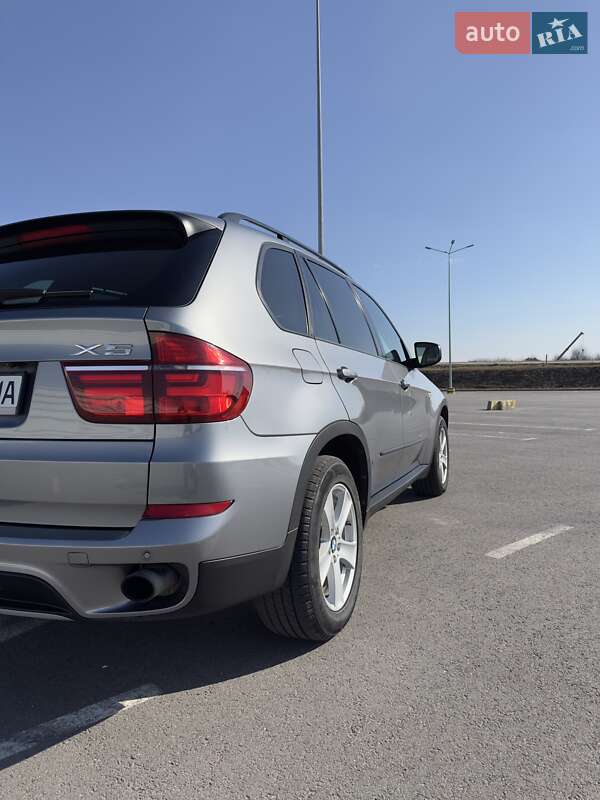 Позашляховик / Кросовер BMW X5 2010 в Львові